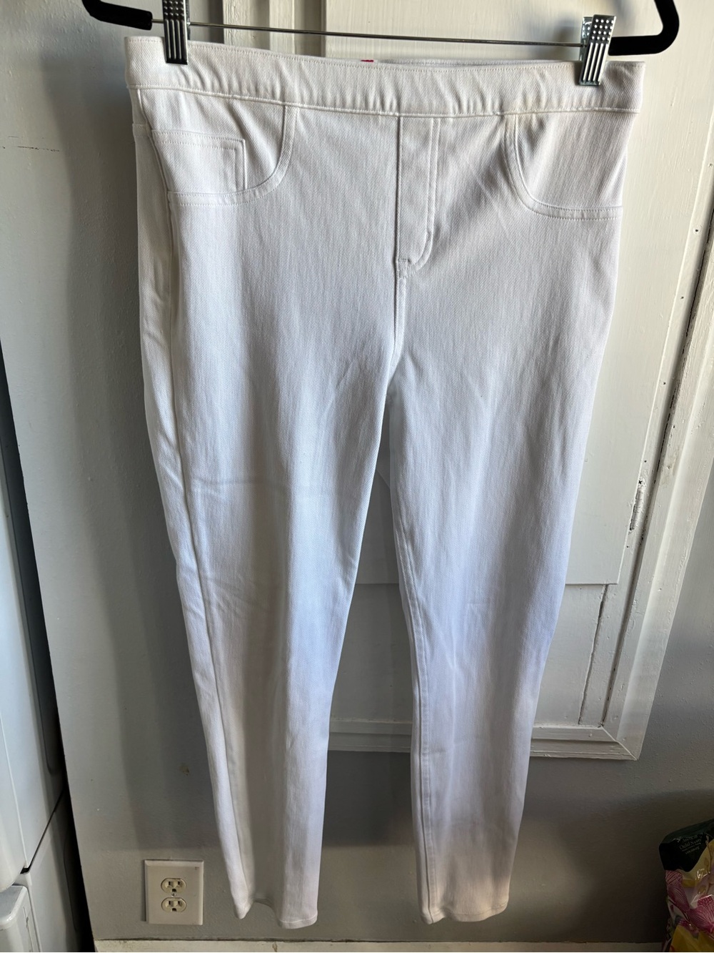 SPANX White Skinny Ponte Pull-On Pants